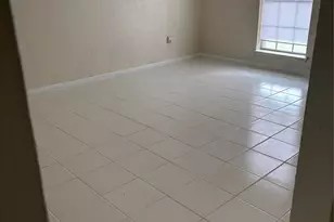 2210 Buchanan Dr, Baytown, TX 77520 - Photo 5