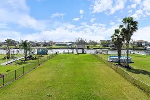 1963 County Rd 291, Bay City, TX 77414 - Photo 15