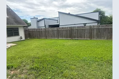 6618 Trigate Drive, Houston, TX 77489 - Photo 9