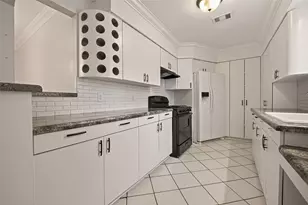 1215 Mosher Ln, Houston, TX 77088 - Photo 11