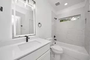 5103 Mallow St, Houston, TX 77033 - Photo 25