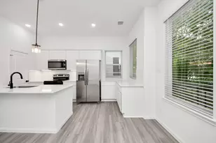 5103 Mallow St, Houston, TX 77033 - Photo 3