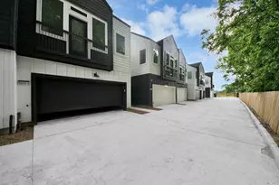 5103 Mallow St, Houston, TX 77033 - Photo 31