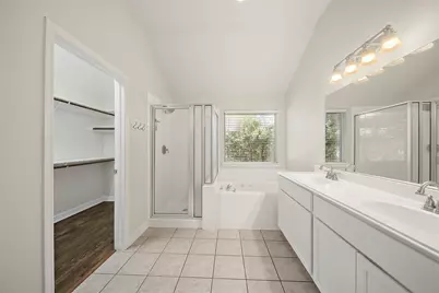 22 Heron Hollow Court, The Woodlands, TX 77382 - Photo 13