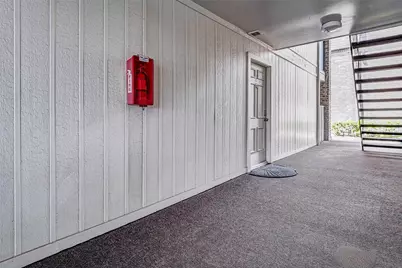 7555 Katy Freeway #55, Houston, TX 77024 - Photo 5