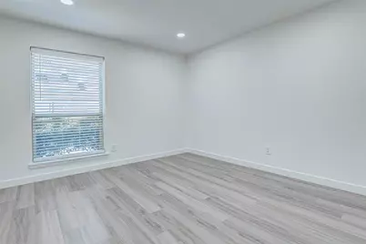 7555 Katy Freeway #55, Houston, TX 77024 - Photo 15