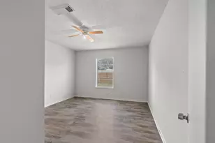 815 Rugeley St, Bay City, TX 77414 - Photo 19