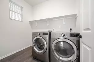 3405 Knighton Hill Dr, Houston, TX 77025 - Photo 15