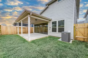 3405 Knighton Hill Dr, Houston, TX 77025 - Photo 31