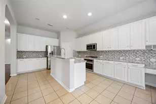 13201 Barons Cove Ln, Pearland, TX 77584 - Photo 13