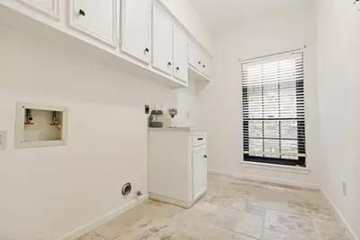 2439 Hodges Bend Circle, Sugar Land, TX 77479 - Photo 17