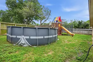 8131 Warren Rd, Houston, TX 77040 - Photo 21