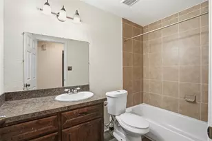 8131 Warren Rd, Houston, TX 77040 - Photo 17