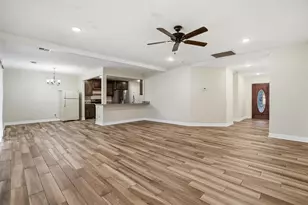 8131 Warren Rd, Houston, TX 77040 - Photo 5