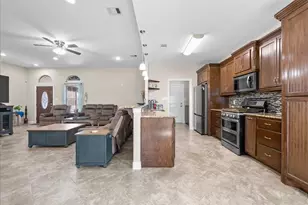 722 Bunkhouse Trail, Angleton, TX 77515 - Photo 11