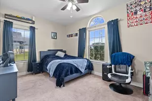 722 Bunkhouse Trail, Angleton, TX 77515 - Photo 23