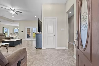 722 Bunkhouse Trail, Angleton, TX 77515 - Photo 5