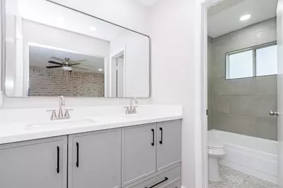 16911 Bougainvilla Lane, Friendswood, TX 77546 - Photo 23