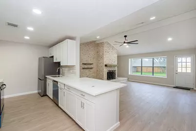 16911 Bougainvilla Lane, Friendswood, TX 77546 - Photo 13