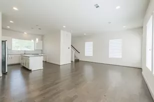 4817 Martin Oaks Ln, Houston, TX 77018 - Photo 9