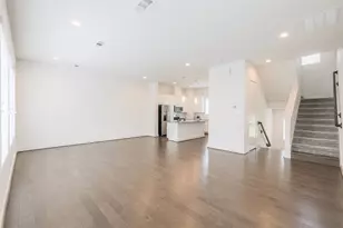 4817 Martin Oaks Ln, Houston, TX 77018 - Photo 7