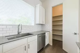 4817 Martin Oaks Ln, Houston, TX 77018 - Photo 15