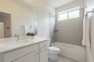 4817 Martin Oaks Ln, Houston, TX 77018 - Photo 19