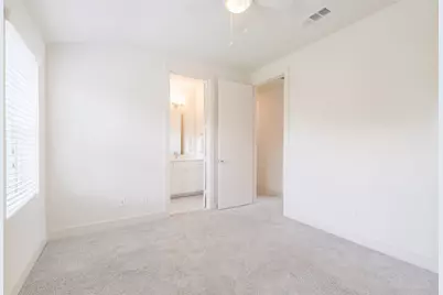 4817 Martin Oaks Lane, Houston, TX 77018 - Photo 5