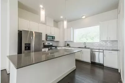 4817 Martin Oaks Lane, Houston, TX 77018 - Photo 11