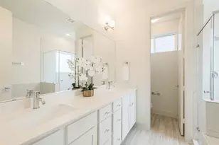 4817 Martin Oaks Ln, Houston, TX 77018 - Photo 25