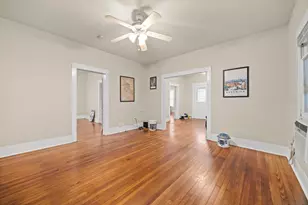 301 Estelle St, Houston, TX 77003 - Photo 9