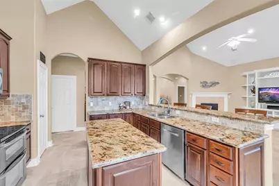 14030 Shoreline Drive, Willis, TX 77318 - Photo 17