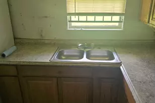 3410 Barberry, Houston, TX 77051 - Photo 5
