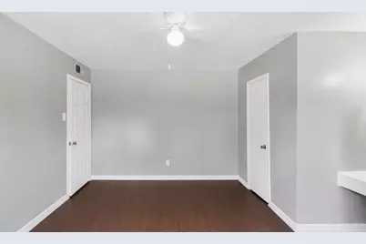 122 E Crosstimbers Street #117, Houston, TX 77022 - Photo 13