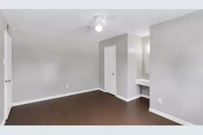 122 E Crosstimbers Street #117, Houston, TX 77022 - Photo 11