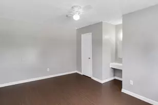 122 E Crosstimbers St, Houston, TX 77022 - Photo 11