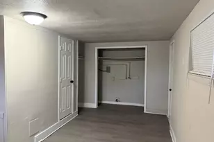 5322 Pershing St, Houston, TX 77033 - Photo 7