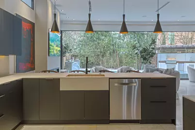 5419 John Dreaper Drive, Houston, TX 77056 - Photo 11