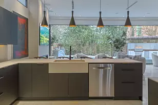 5419 John Dreaper Dr, Houston, TX 77056 - Photo 11