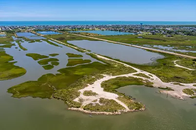 2131 Hwy 87, Crystal Beach, TX 77650 - Photo 5