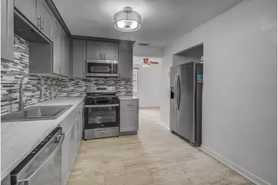 2128 59th Street, Galveston, TX 77551 - Photo 19