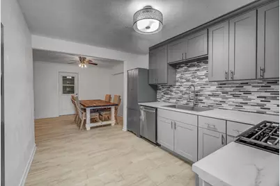 2128 59th Street, Galveston, TX 77551 - Photo 17