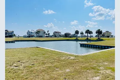 24 Long Key, Hitchcock, TX 77563 - Photo 9