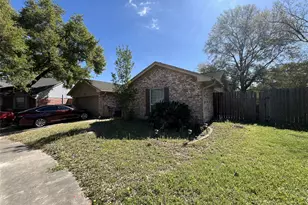 8902 Landwood Dr, Houston, TX 77040 - Photo 1