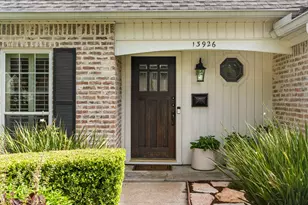 13926 Barryknoll Ln, Houston, TX 77079 - Photo 3
