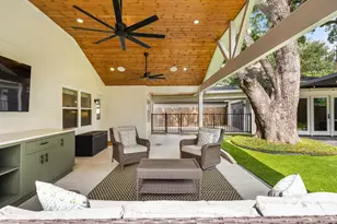 13926 Barryknoll Ln, Houston, TX 77079 - Photo 5