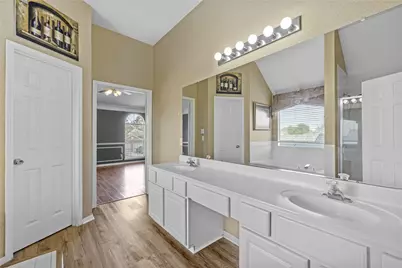 2018 Waverly Glend Drive, Katy, TX 77450 - Photo 25