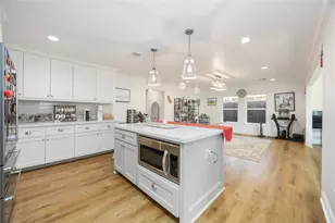 2011 De Milo Dr, Houston, TX 77018 - Photo 3
