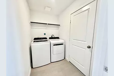 3014 Mallorca, Conroe, TX 77301 - Photo 5