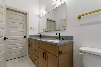4214 Clover Street #B, Houston, TX 77051 - Photo 19